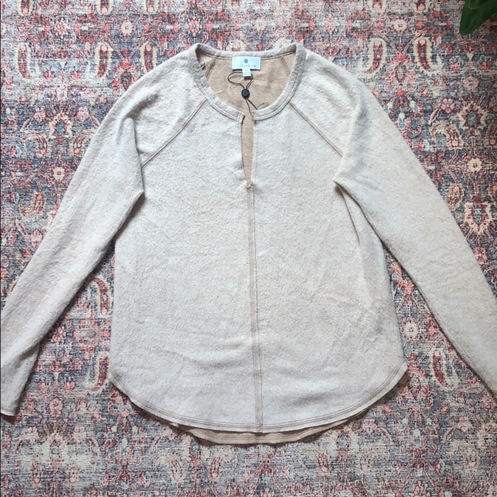 New Nordstrom V neck Thin Soft Sweater